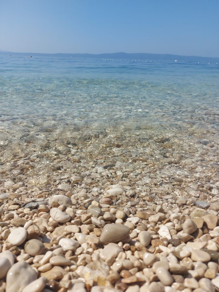 4 90 768x1024